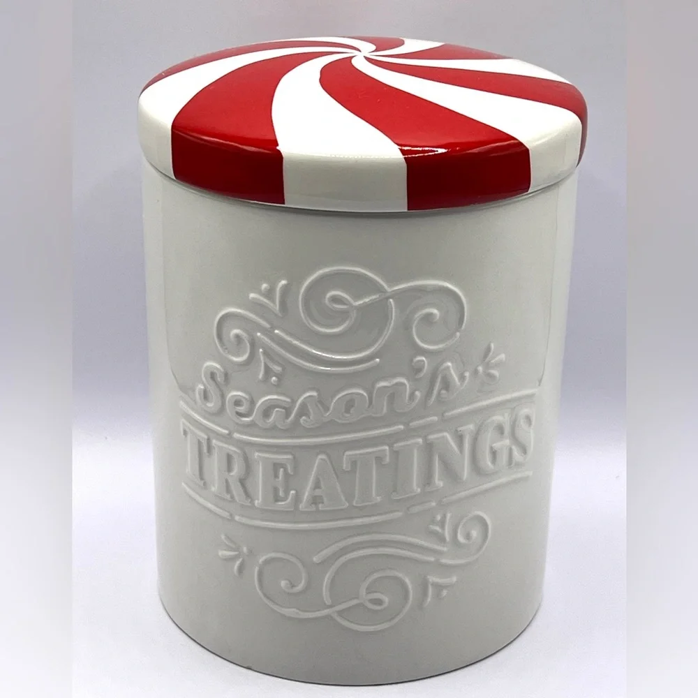 Hallmark Season's Treatings Holidays Ceramic White Jar Peppermint Candy Lid - Picture 1 of 8